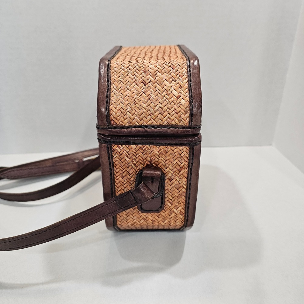 Island Imports Woven Straw Leather Crossbody Bag Vintage Hardshell Purse - Picture 7 of 14